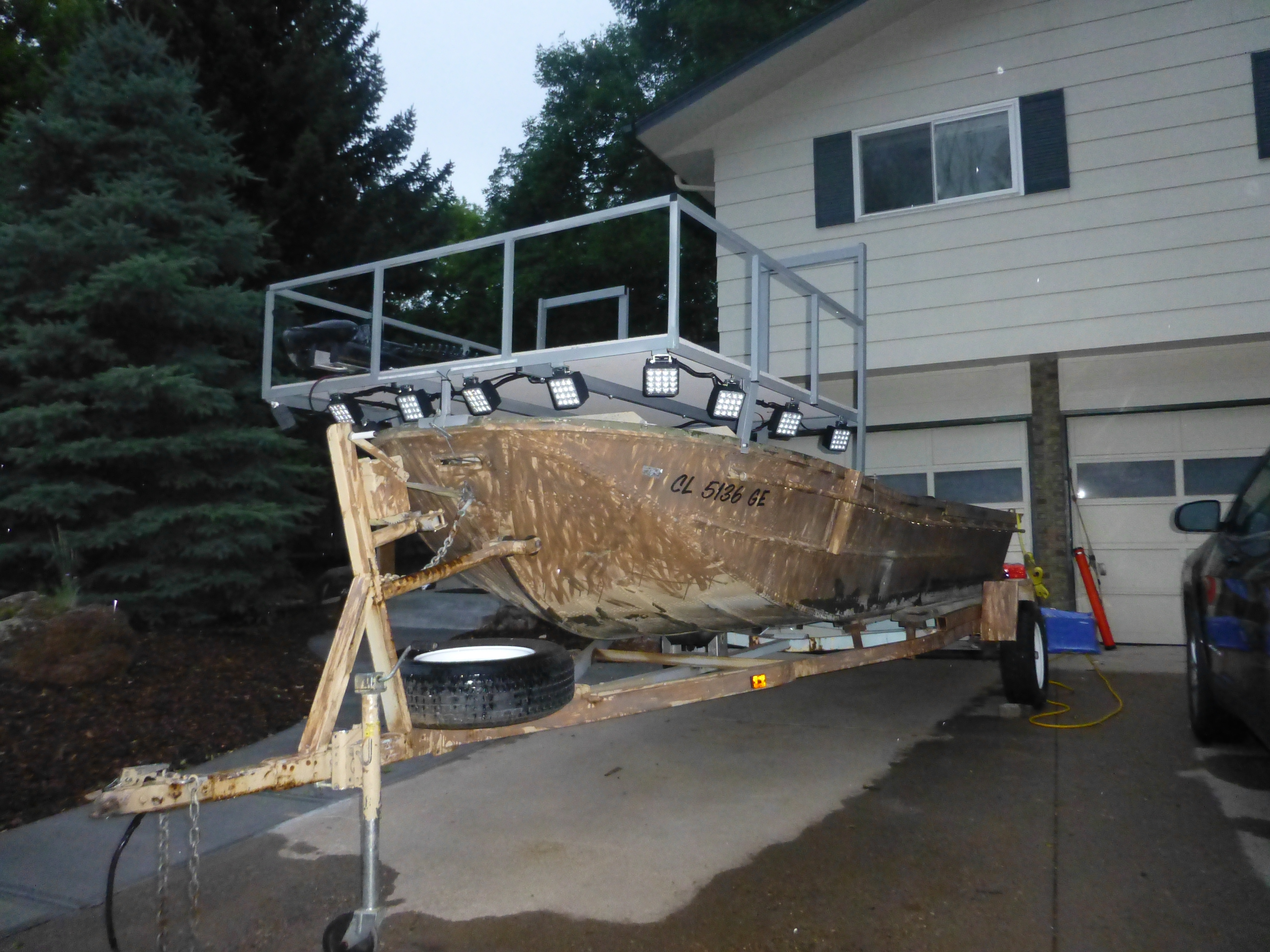 How to Build a Bowfishing Boat? 